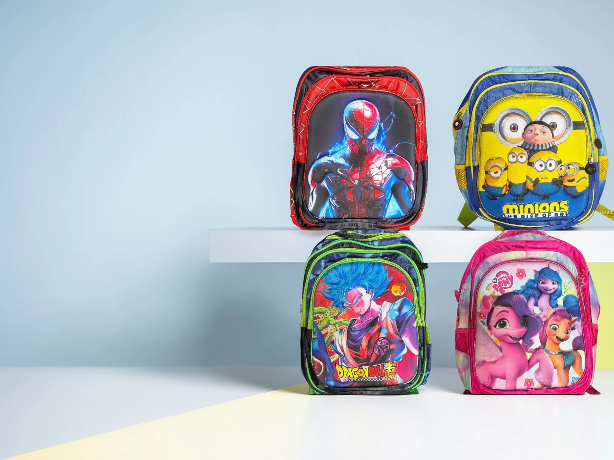 Mochila Primaria Personajes sin luz