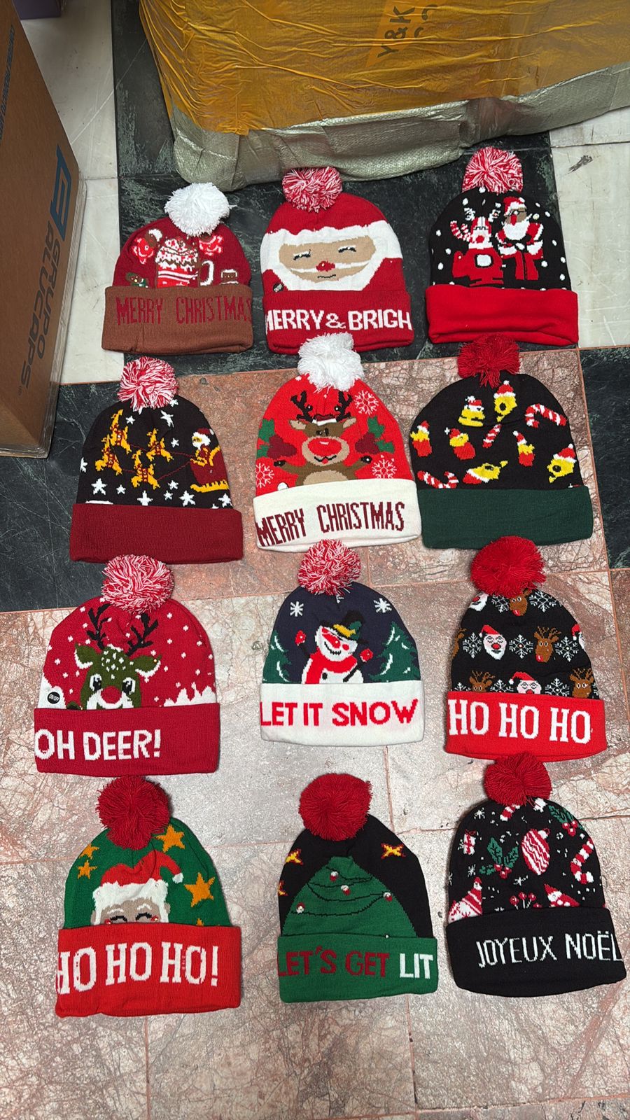 Docena/ Gorro Navideño con Luz