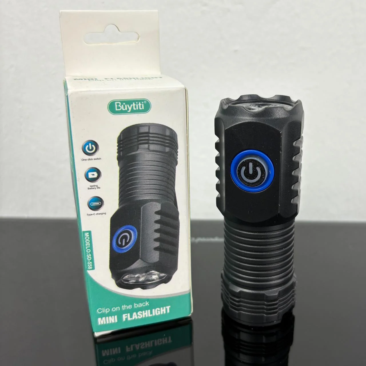 Linterna b